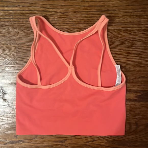 Adorable Workout Athleta Shirt - Picture 2 of 2